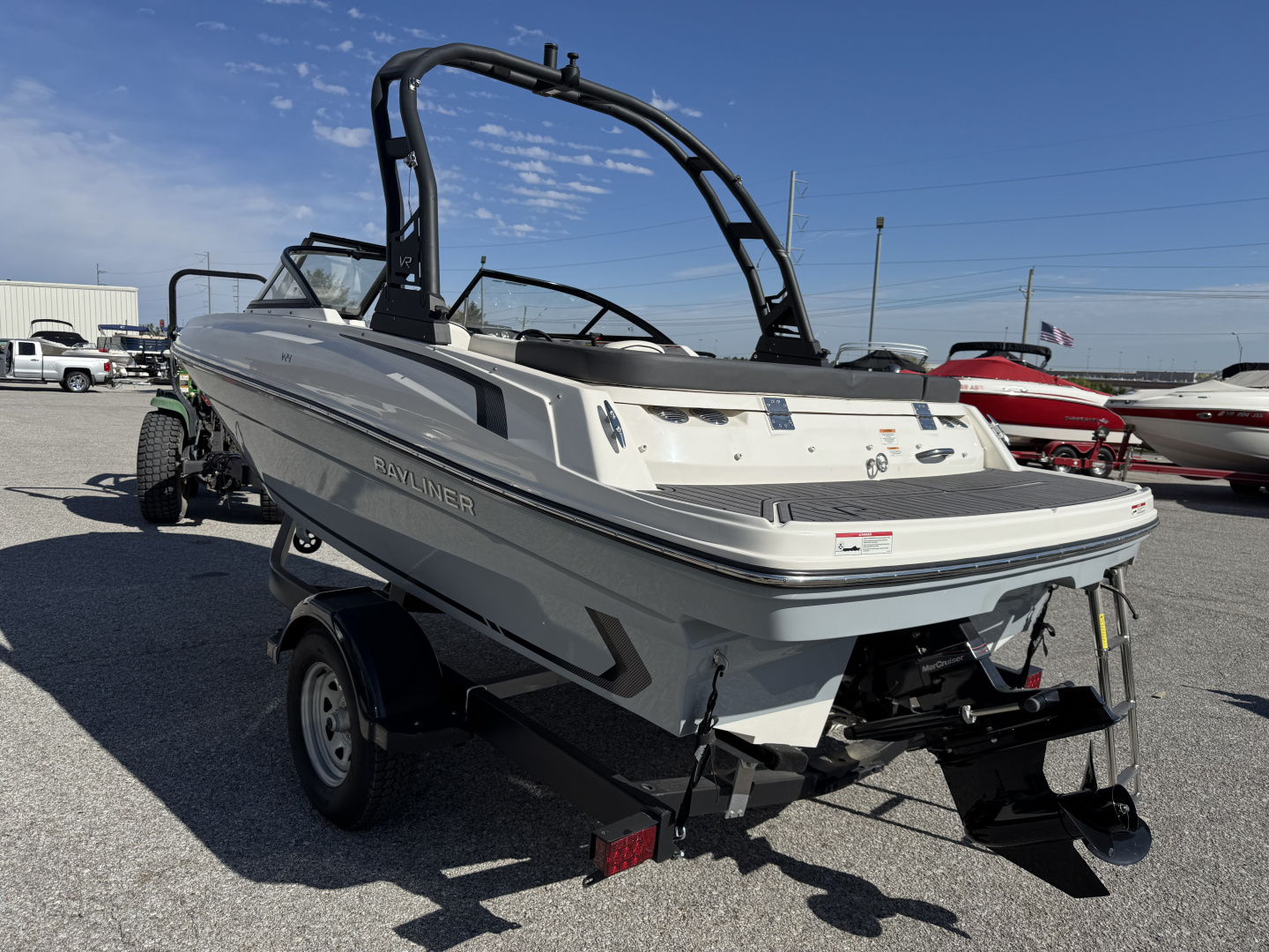 New 2024 Bayliner Boats VR4