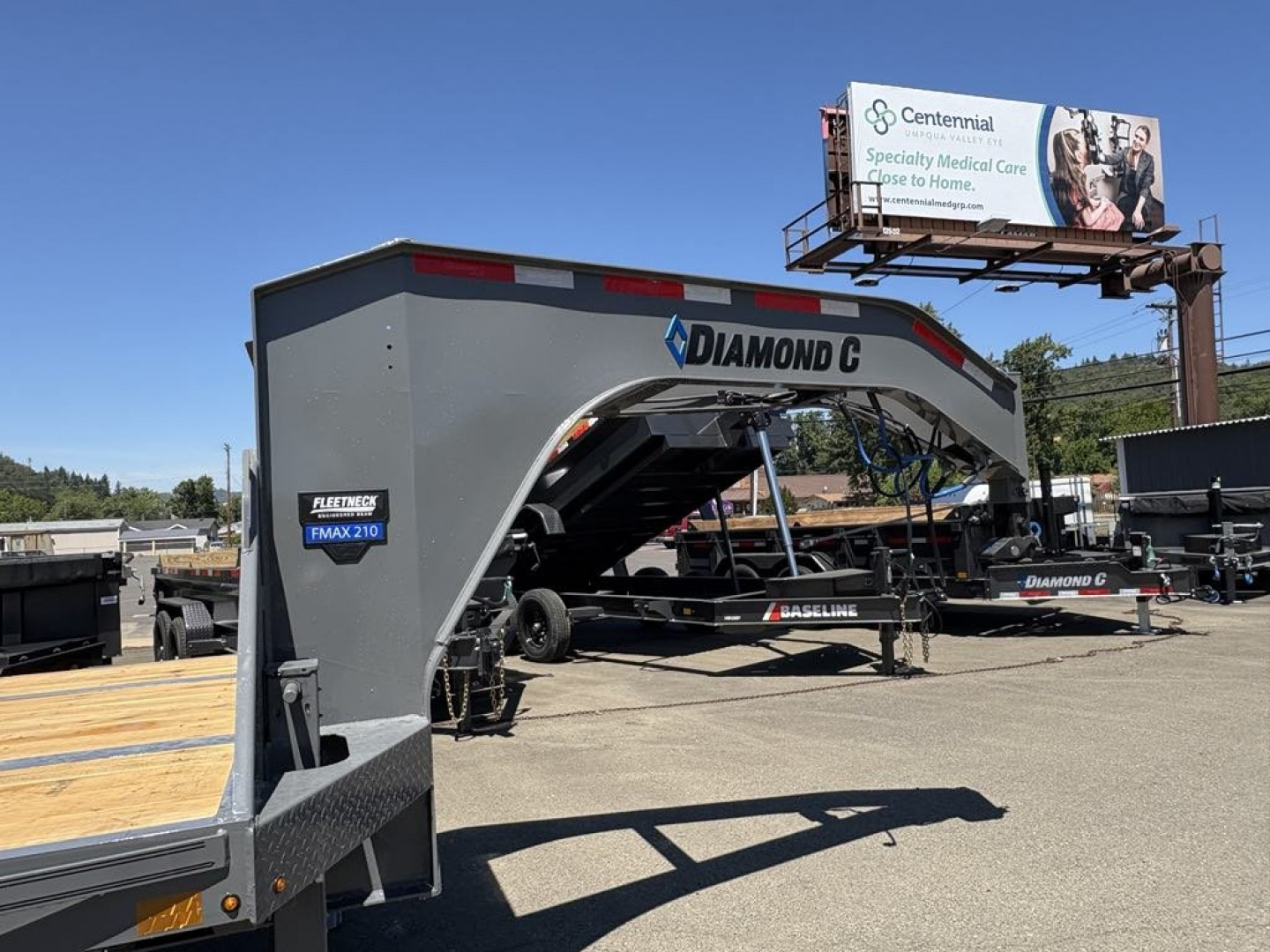 New 2025 DIAMOND C TRAILERS FMAX210 GOOSENECK EQUIPMENT TRAILER