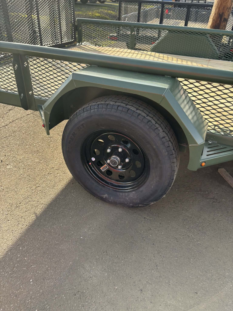 New UTILITY TRAILER 2026 Diamond C PSA135 3500 GVWR 12' X 83" MILITARY GREEN