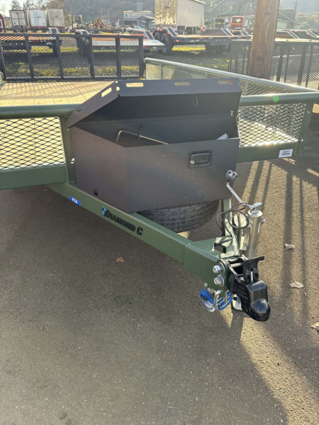 New UTILITY TRAILER 2026 Diamond C PSA135 3500 GVWR 12' X 83" MILITARY GREEN