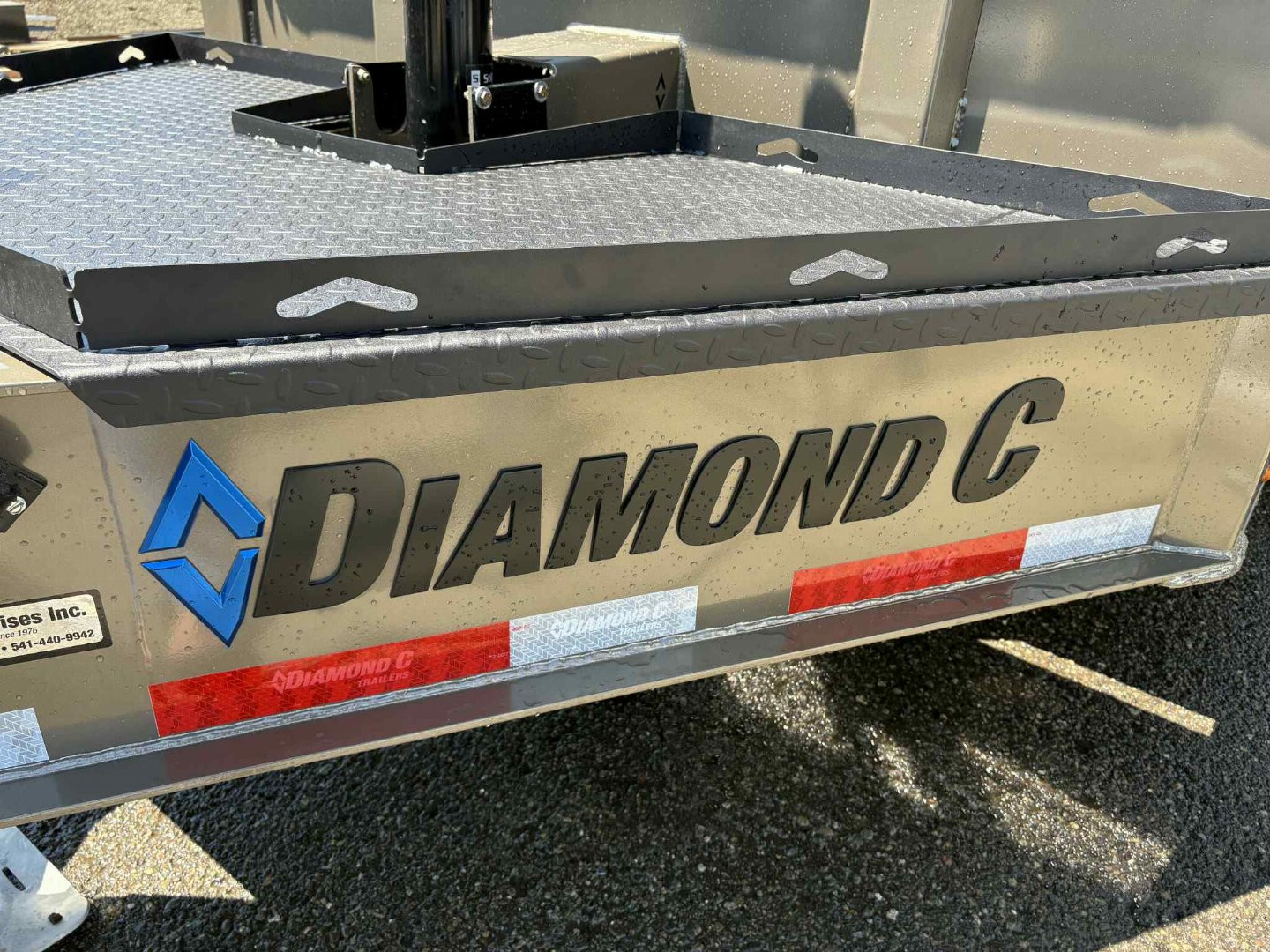 New 2025 Diamond C LPT207 82X14 LOW PROFILE 14K DUMP TRAILER 32" SIDES METALLIC MOCHA