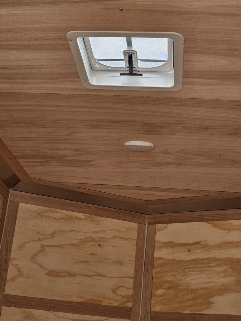 New ENCLOSED CARGO 2026 CONTINENTAL VHW612SA TRAILER 6X12 WHITE