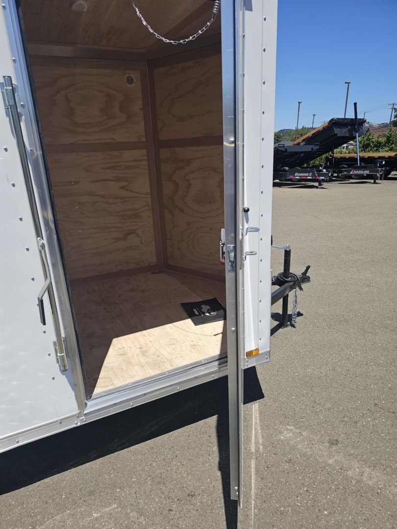 New ENCLOSED CARGO 2026 CONTINENTAL VHW612SA TRAILER 6X12 WHITE