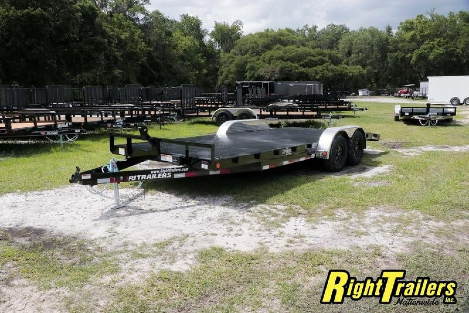 New 2023 7x20 PJ Car Hauler C5202