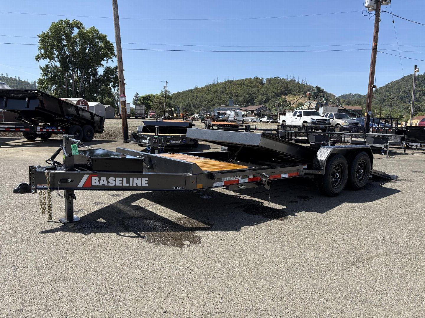 New 2025 HTL207 BASELINE Diamond C Trailers 82" X 20' SPLIT-TILT 14000 Equipment Trailer