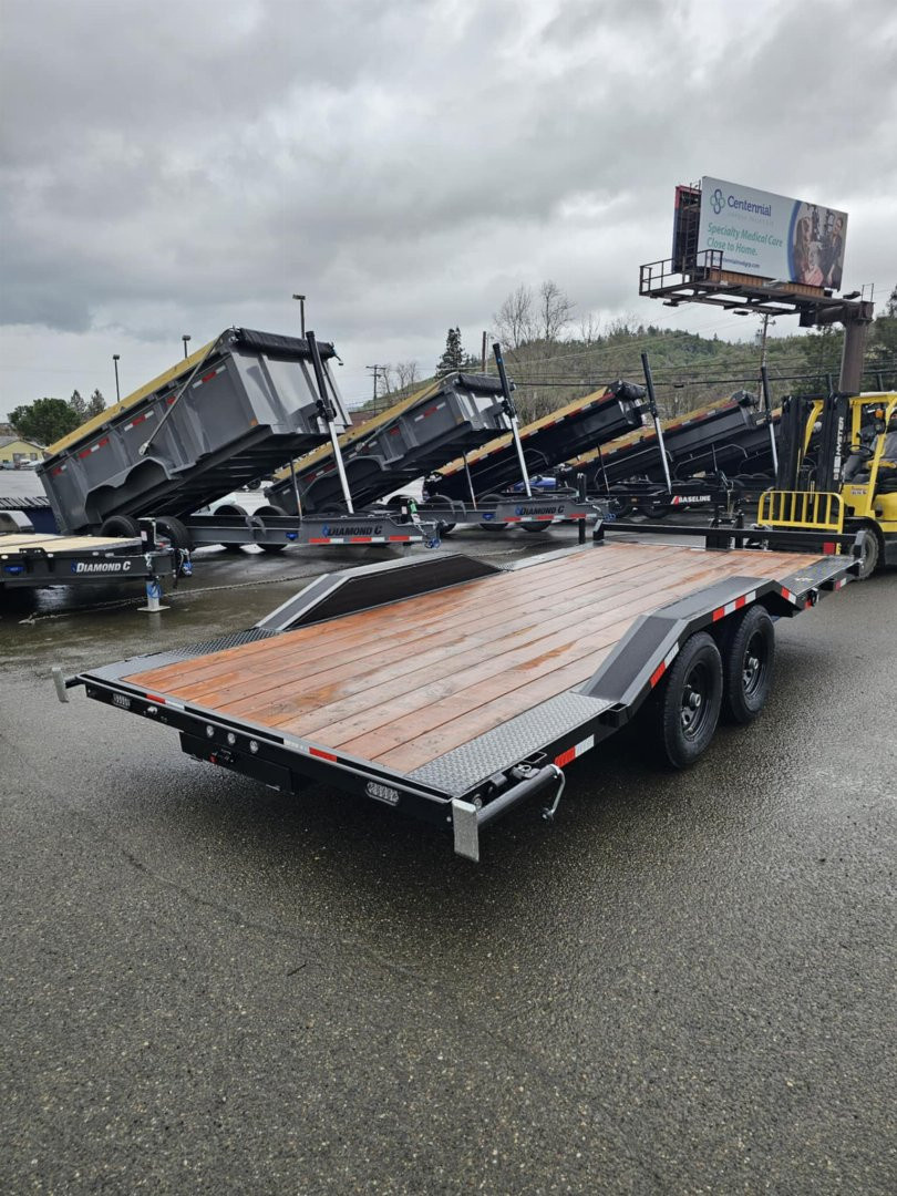 New CAR HAULER 2026 10K VERSATILE HD718TA3 7X18 ROCK CRAWLER DRIVE OVER FENDERS TRAILER