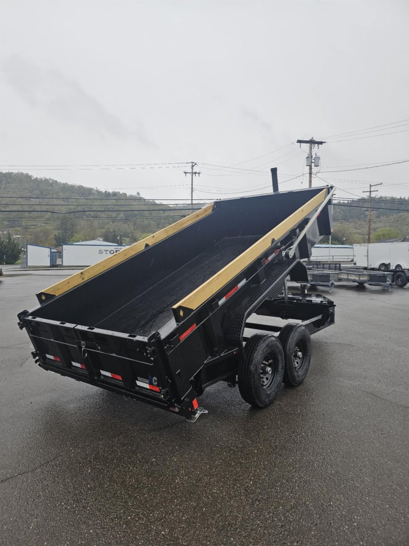 New 2025 Diamond C LPT207 82X14 LOW PROFILE 14K DUMP TRAILER ONYX BLACK