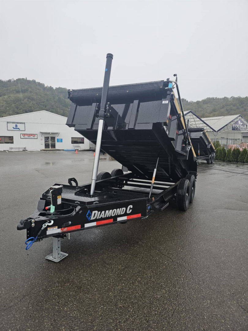 New 2025 Diamond C LPT207 82X14 LOW PROFILE 14K DUMP TRAILER ONYX BLACK