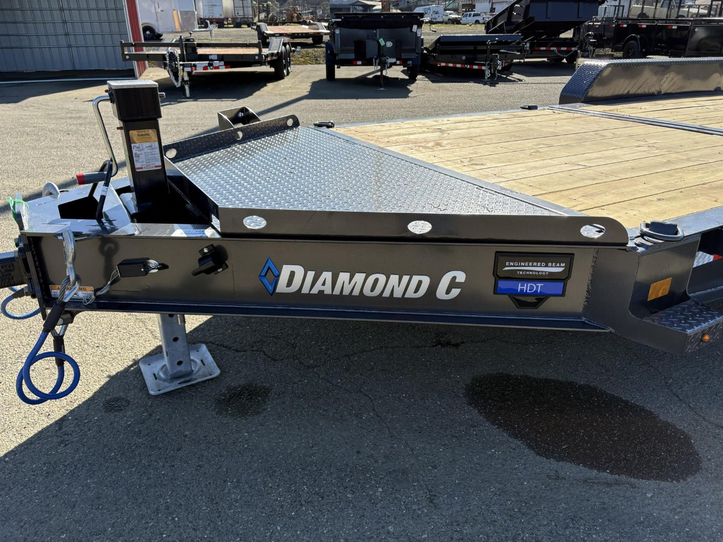 New 2025 DIAMOND C HDT307 82X22 21K SPLIT TILT TRIPLE AXLE METALLIC GRAY EQUIPMENT TRAILER 18 PLY TIRES