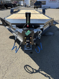 New 2025 DIAMOND C HDT307 82X22 21K SPLIT TILT TRIPLE AXLE METALLIC GRAY EQUIPMENT TRAILER 18 PLY TIRES