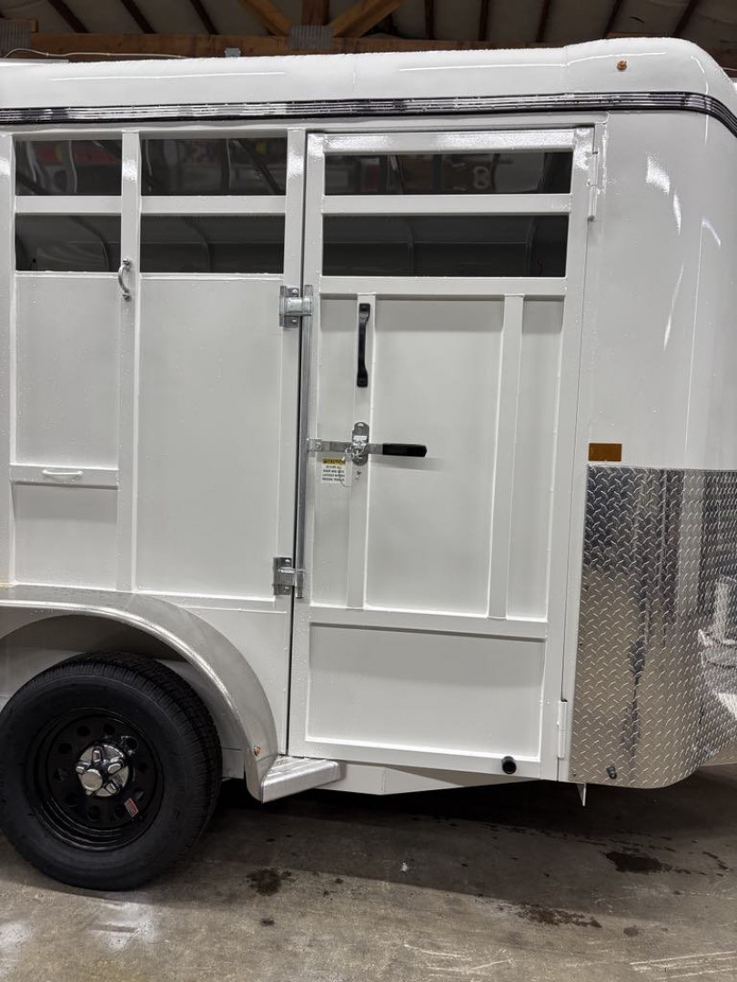 New 2025 Thuro-Bilt Wrangler Stock Horse Trailer (2-horse)