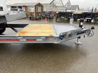 New 2025 DIAMOND C HDT207 82X20 SPLIT TILT EQUIPMENT TRAILER