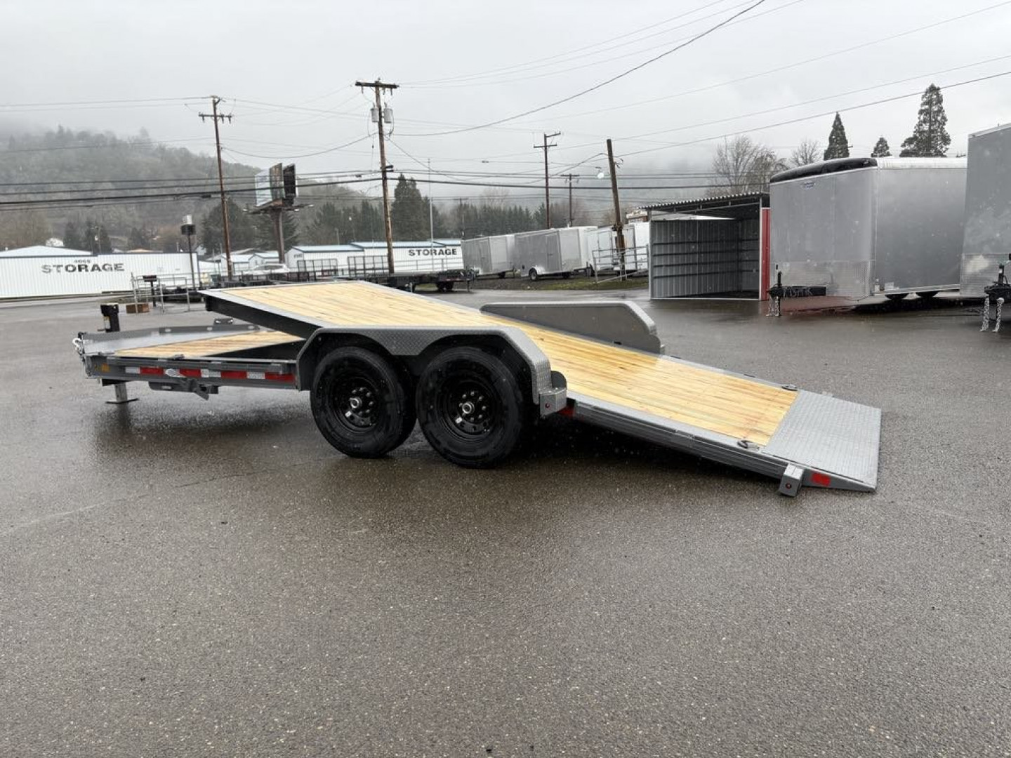 New 2025 DIAMOND C HDT207 82X20 SPLIT TILT EQUIPMENT TRAILER