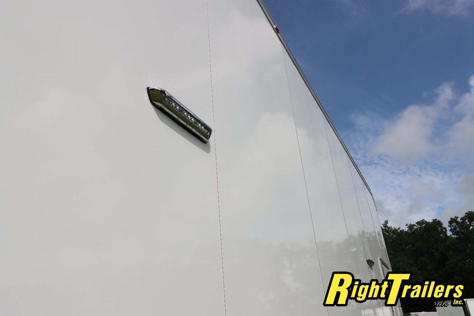 New 2024 8.5x32 inTech STACKER inTech