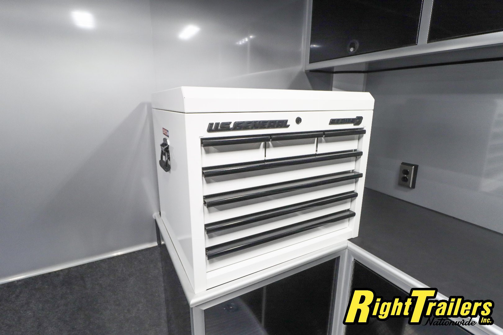 New 2024 8.5x32 inTech STACKER inTech