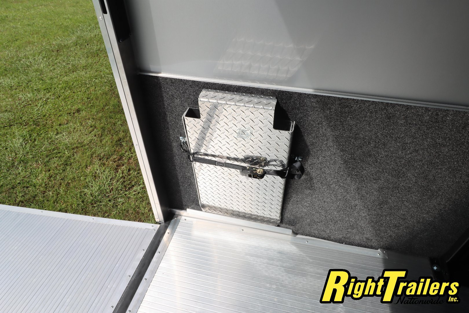 New 2024 8.5x32 inTech STACKER inTech