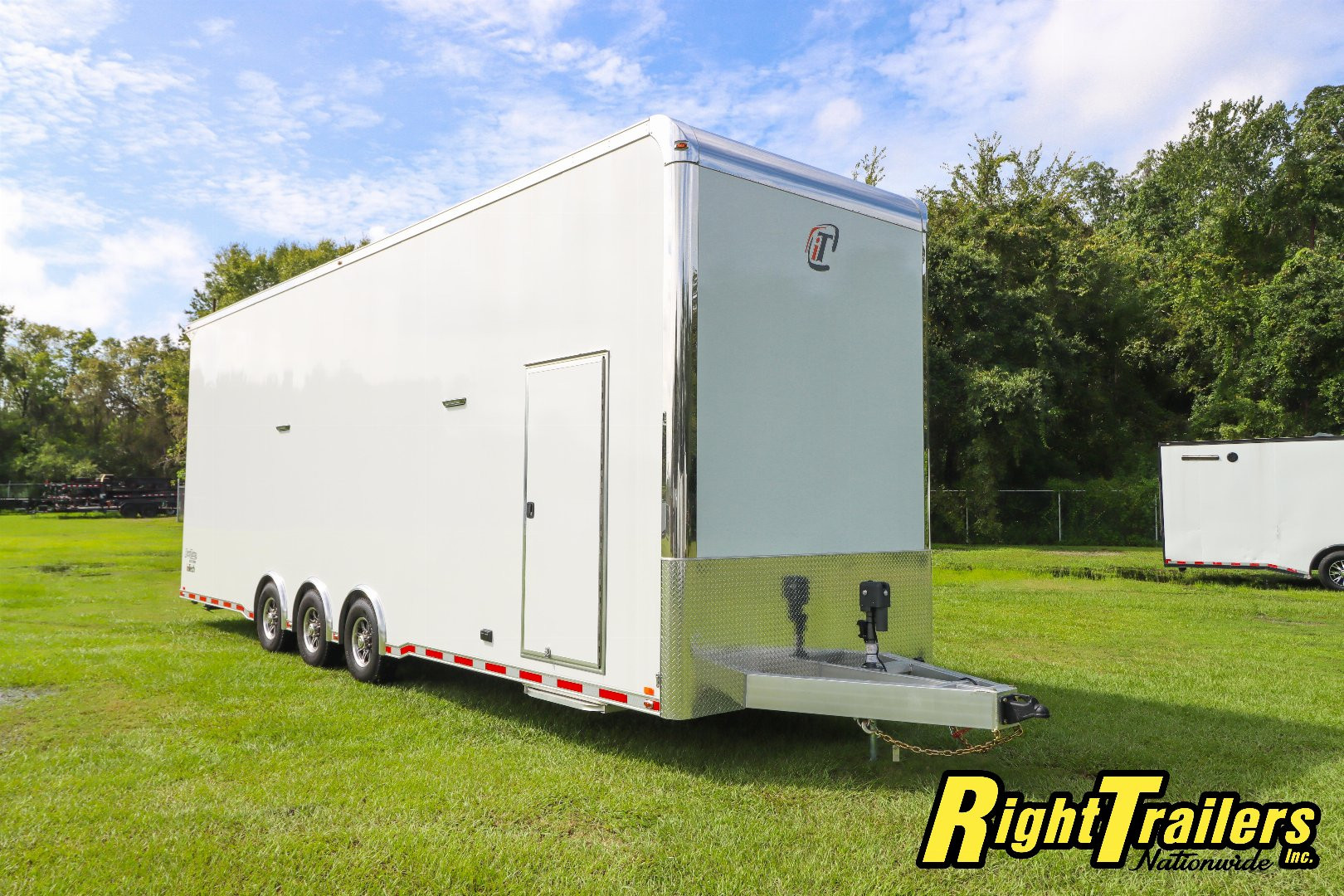 New 2024 8.5x32 inTech STACKER inTech