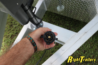 New 2024 8.5x32 inTech STACKER inTech