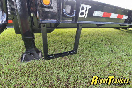 New 8.5x31 Behnke Equipment Trailer