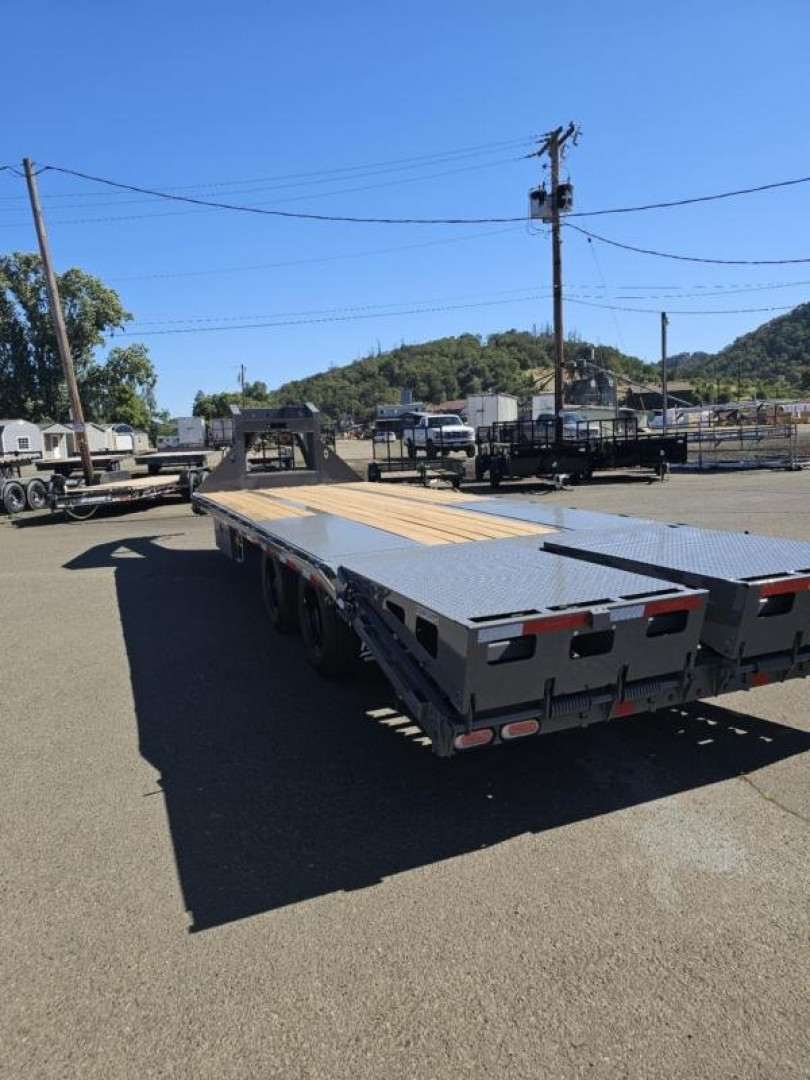 New 2024 Diamond C Trailers FMAX210 102" x 25' Flatbed Equipment Trailer