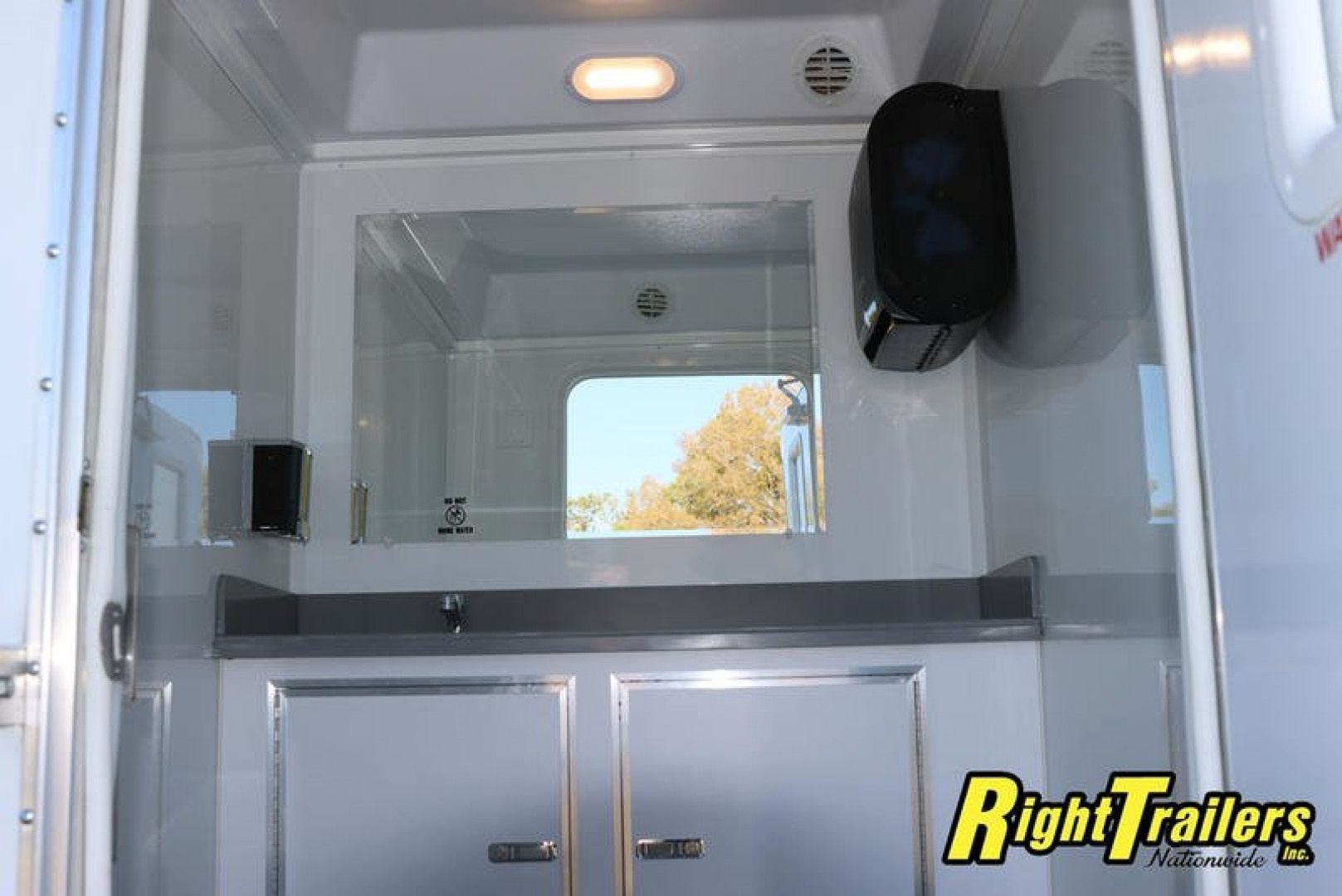 New 2023 2 Station Restroom Trailer CN2T612SA3