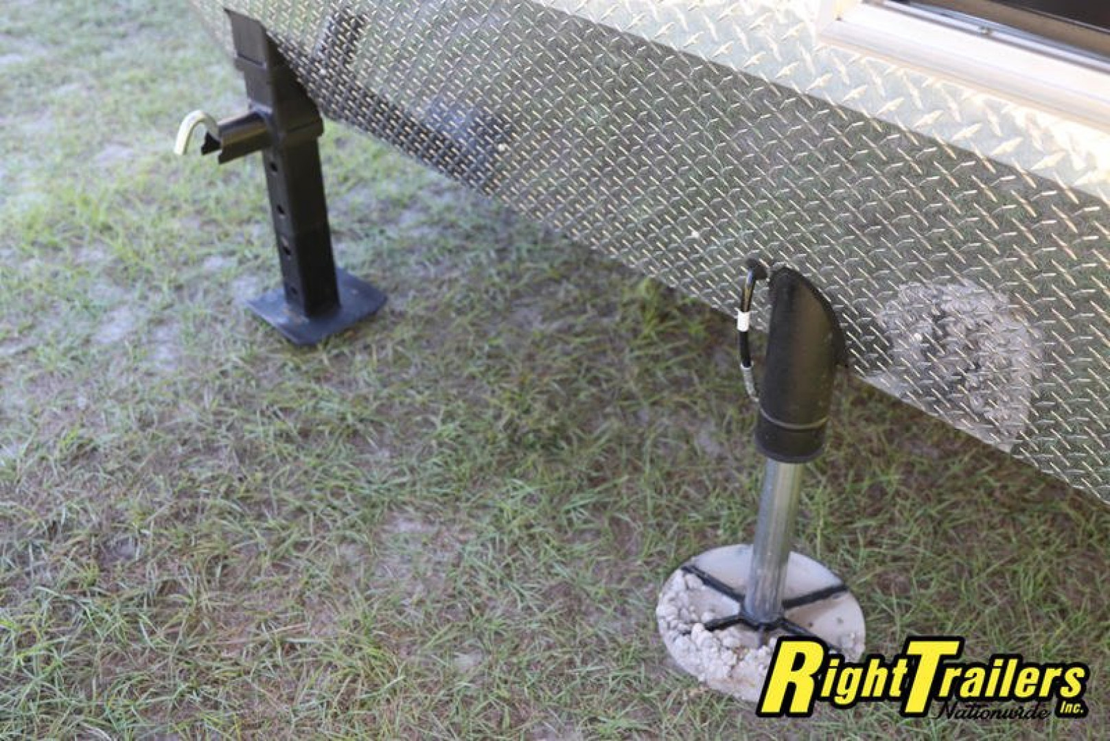 New 2024 8.5X40 INTECH ALL ALUMINUM TAPERED NOSE GOOSENECK, 16975