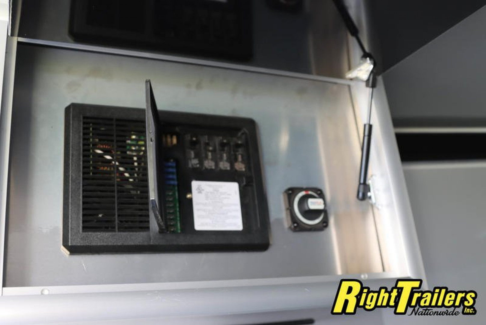 New 2024 8.5X40 INTECH ALL ALUMINUM TAPERED NOSE GOOSENECK, 16975