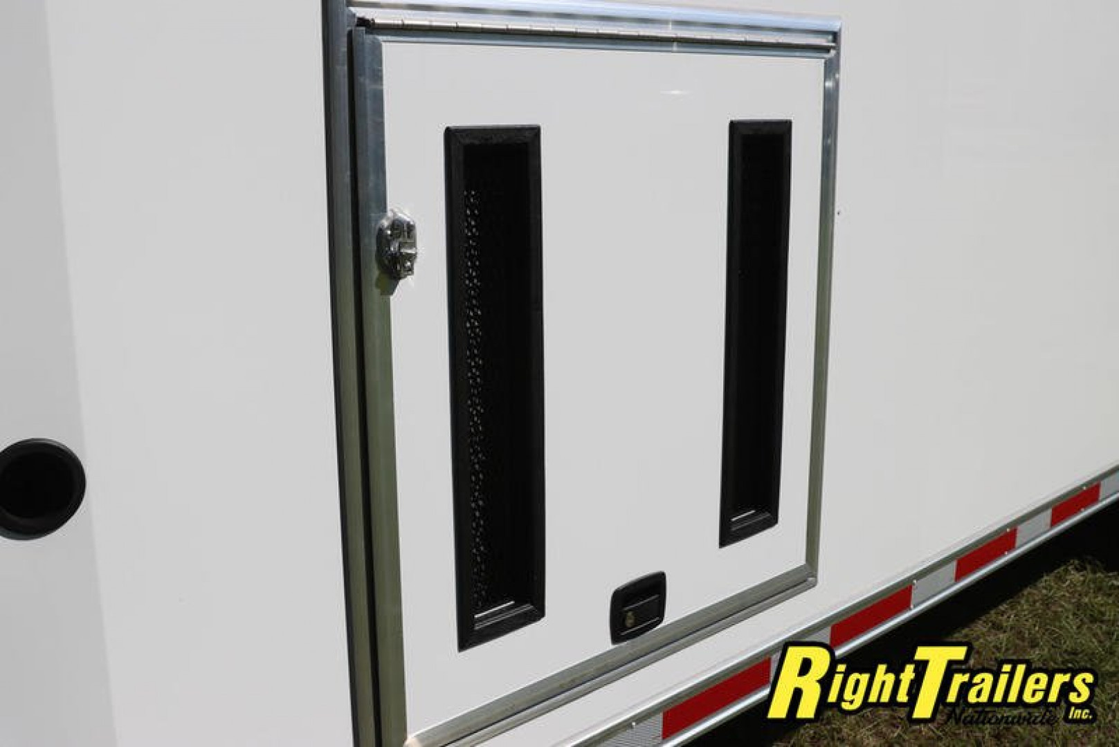 New 2024 8.5X40 INTECH ALL ALUMINUM TAPERED NOSE GOOSENECK, 16975