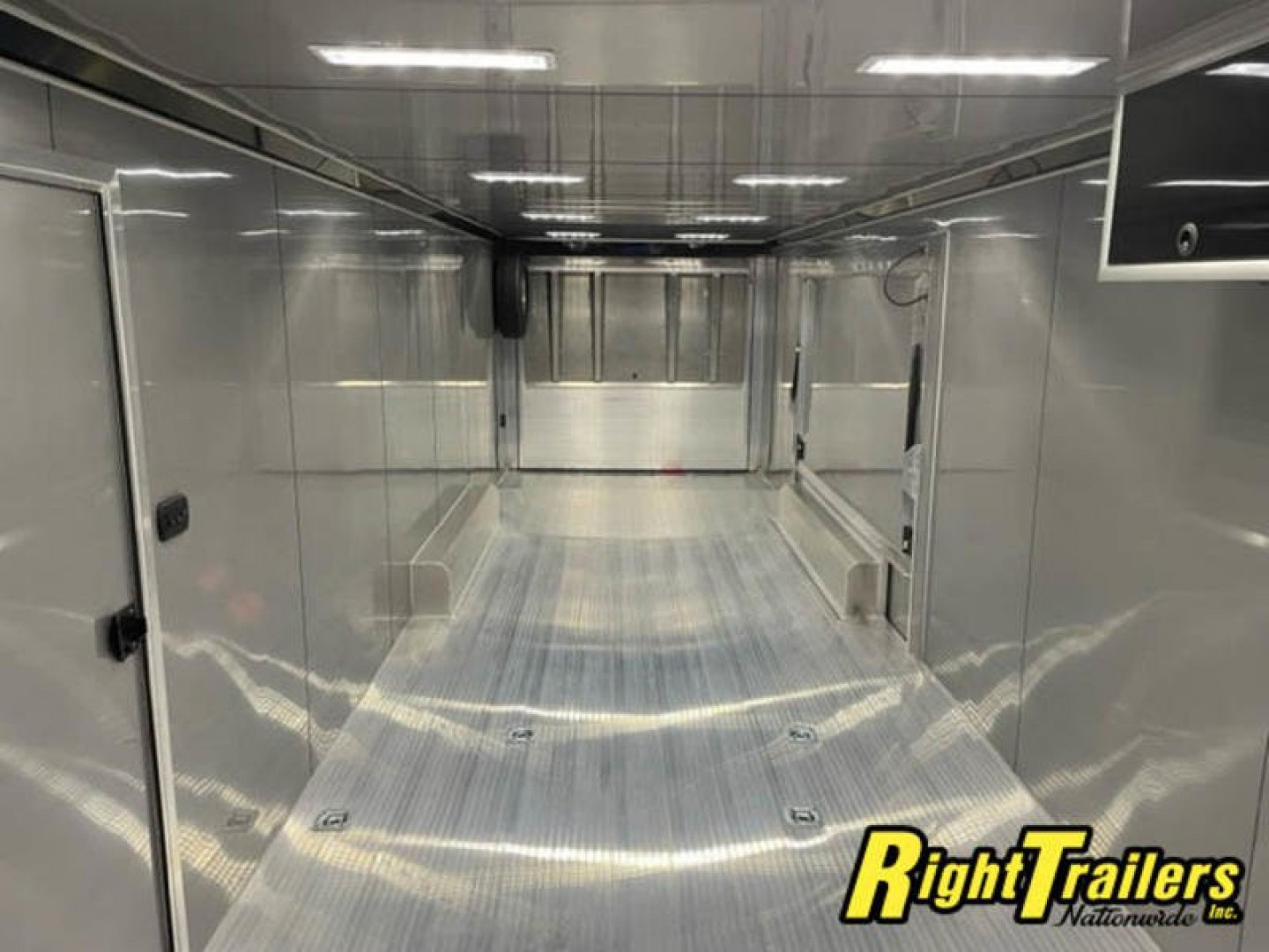 New 2024 8.5X40 INTECH ALL ALUMINUM TAPERED NOSE GOOSENECK, 16975