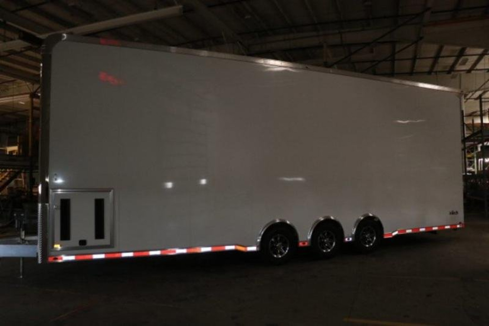 New 2024 8.5x32 inTech Stacker LITE SERIES