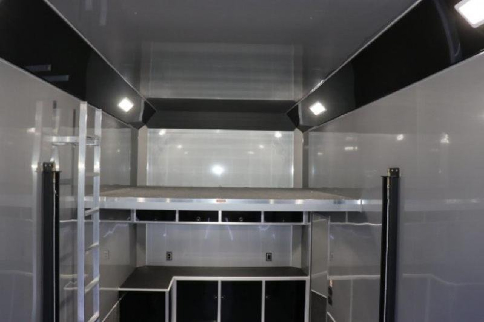 New 2024 8.5x32 inTech Stacker LITE SERIES