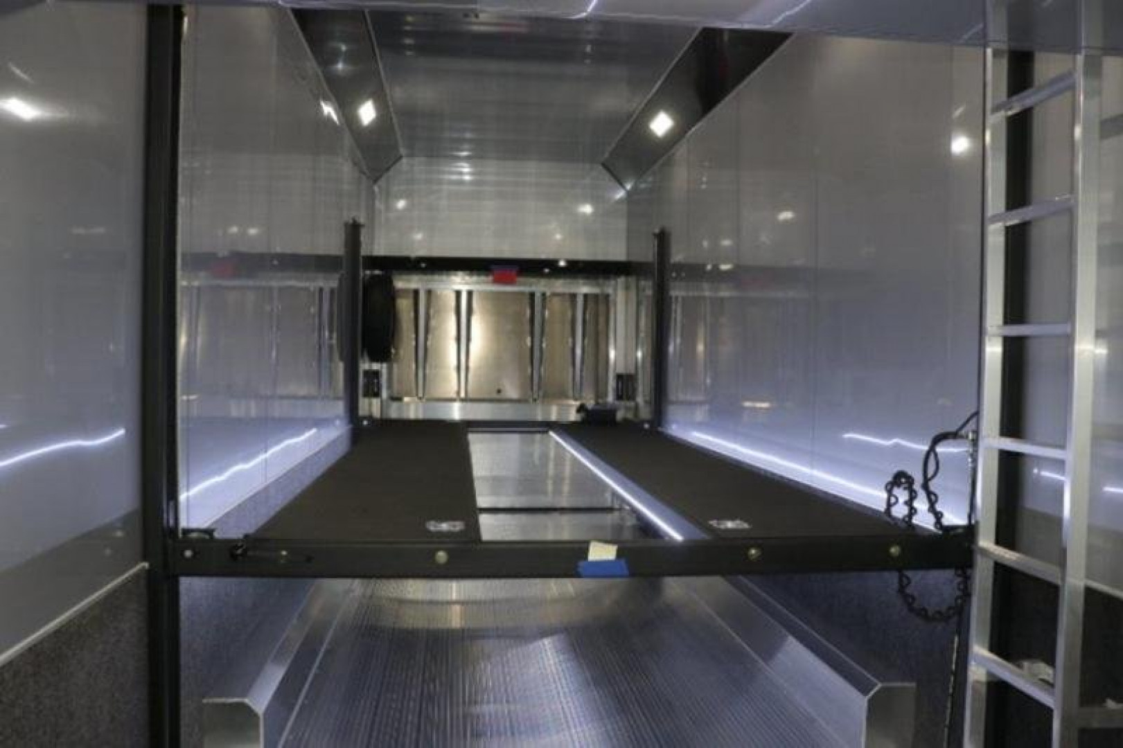 New 2024 8.5x32 inTech Stacker LITE SERIES