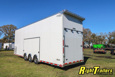 New 2024 8.5X32 iNTech STACKER race trailer