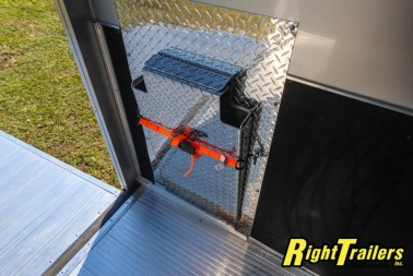 New 2024 8.5X32 iNTech STACKER race trailer
