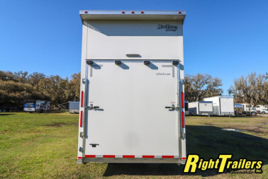 New 2024 8.5X32 iNTech STACKER race trailer