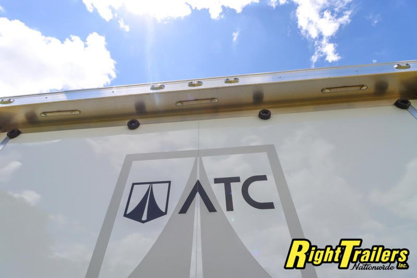 New 8.5x28 ATC RACE TRAILER
