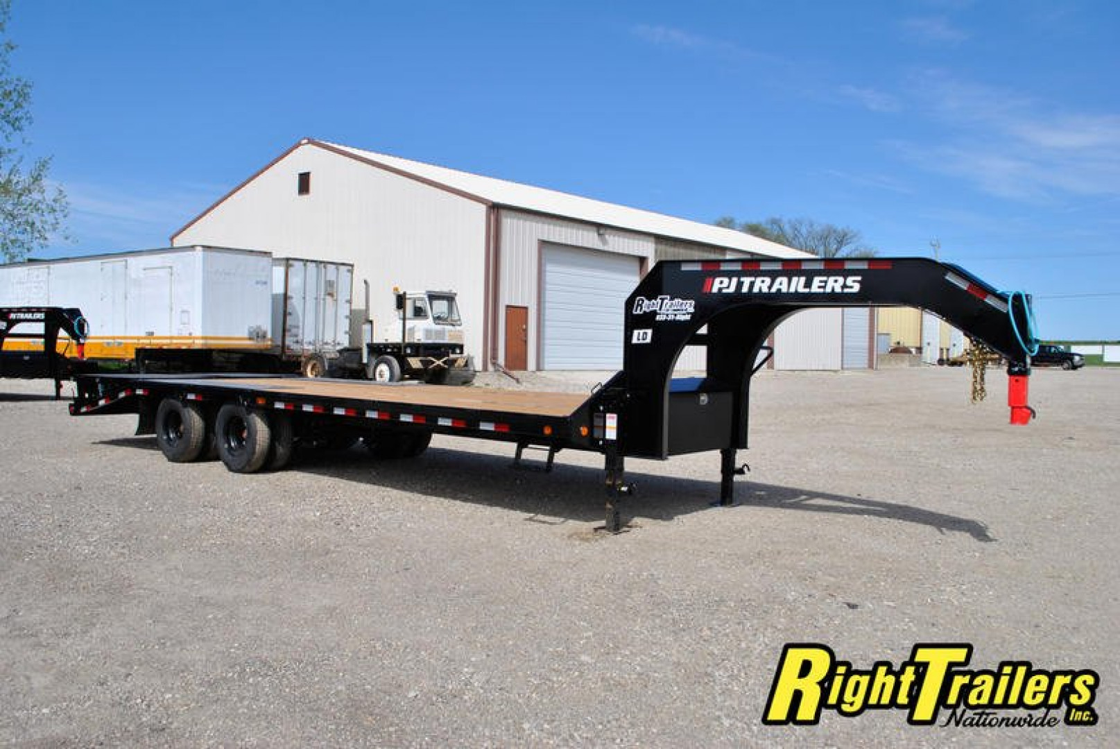 New 2024 8.5X26 PJ Gooseneck Equipment Trailer LD262
