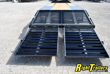 New 2024 8.5X26 PJ Gooseneck Equipment Trailer LD262