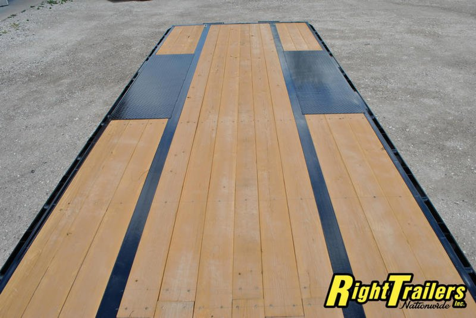 New 2024 8.5X25 PJ Gooseneck Equipment Trailer LD252