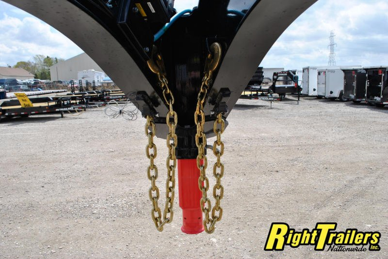 New 2024 8.5X25 PJ Gooseneck Equipment Trailer LD252
