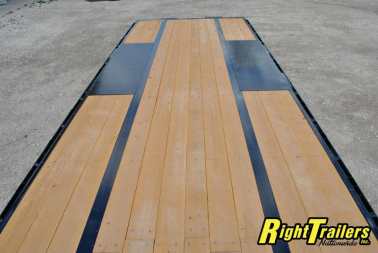 New 2024 8.5X25 PJ Gooseneck Equipment Trailer LD252