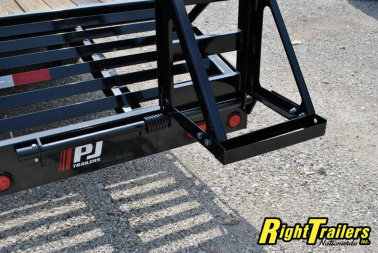 New 2024 8.5x24 PJ Deckover Equipment Trailer L6242