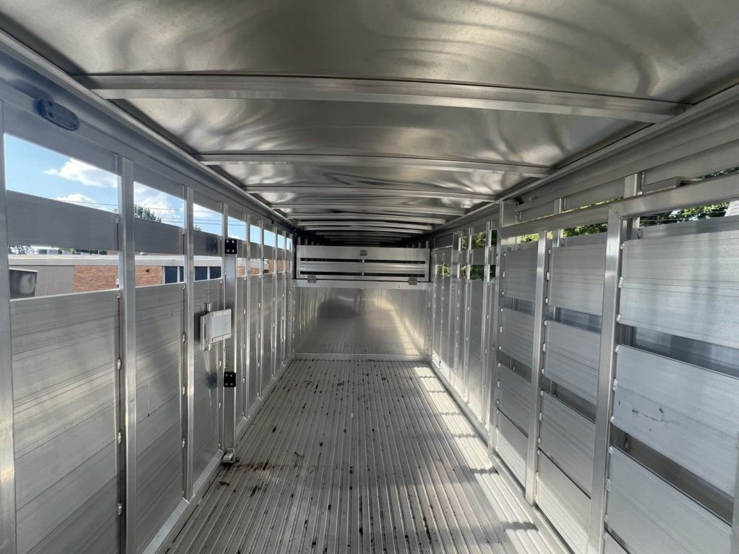 2023 Featherlite photo 5