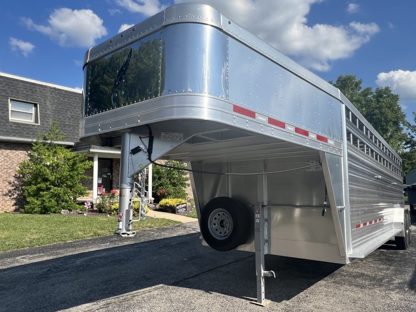 2023 Featherlite photo 7