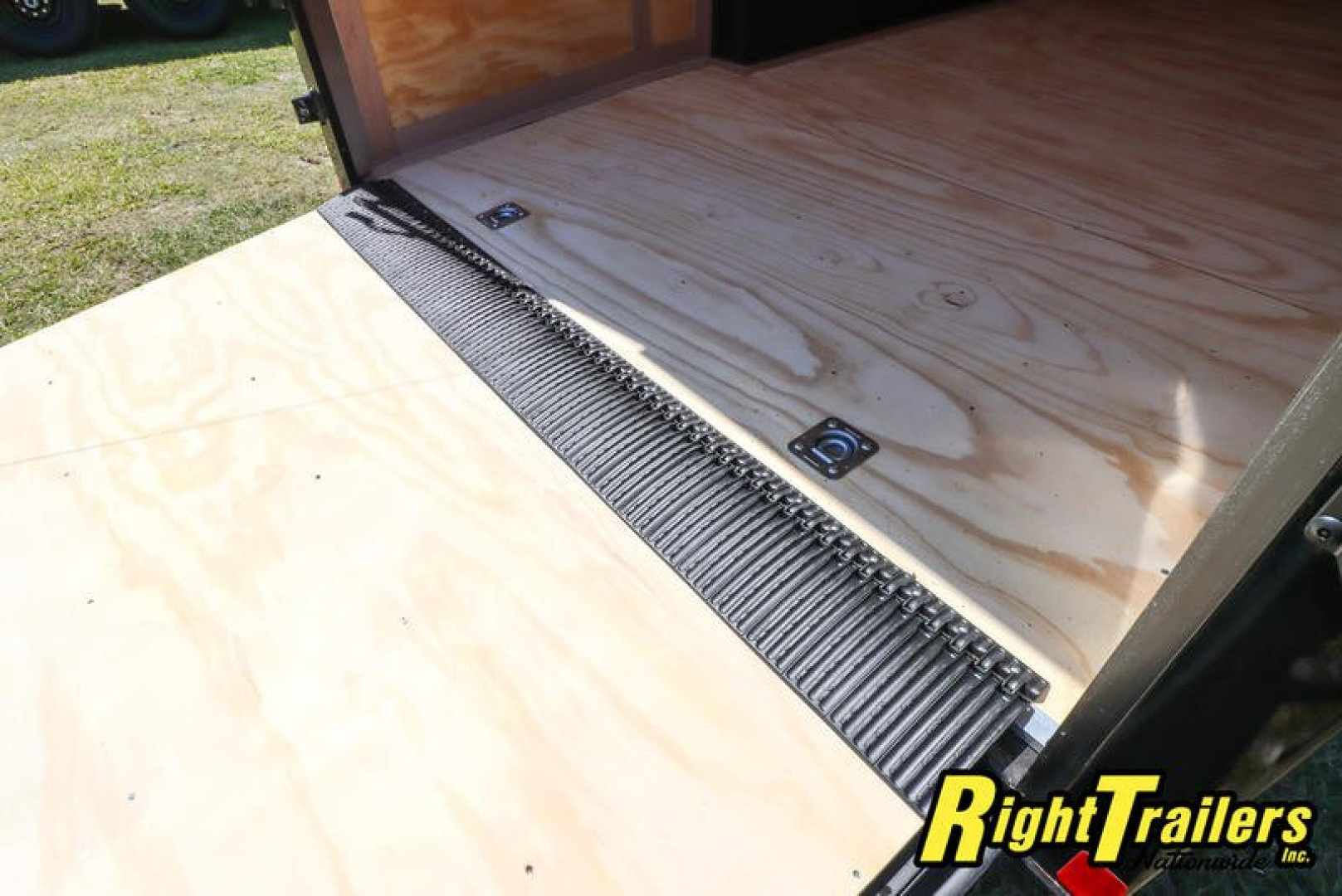 New 8.5x20 Continental Cargo Trailer