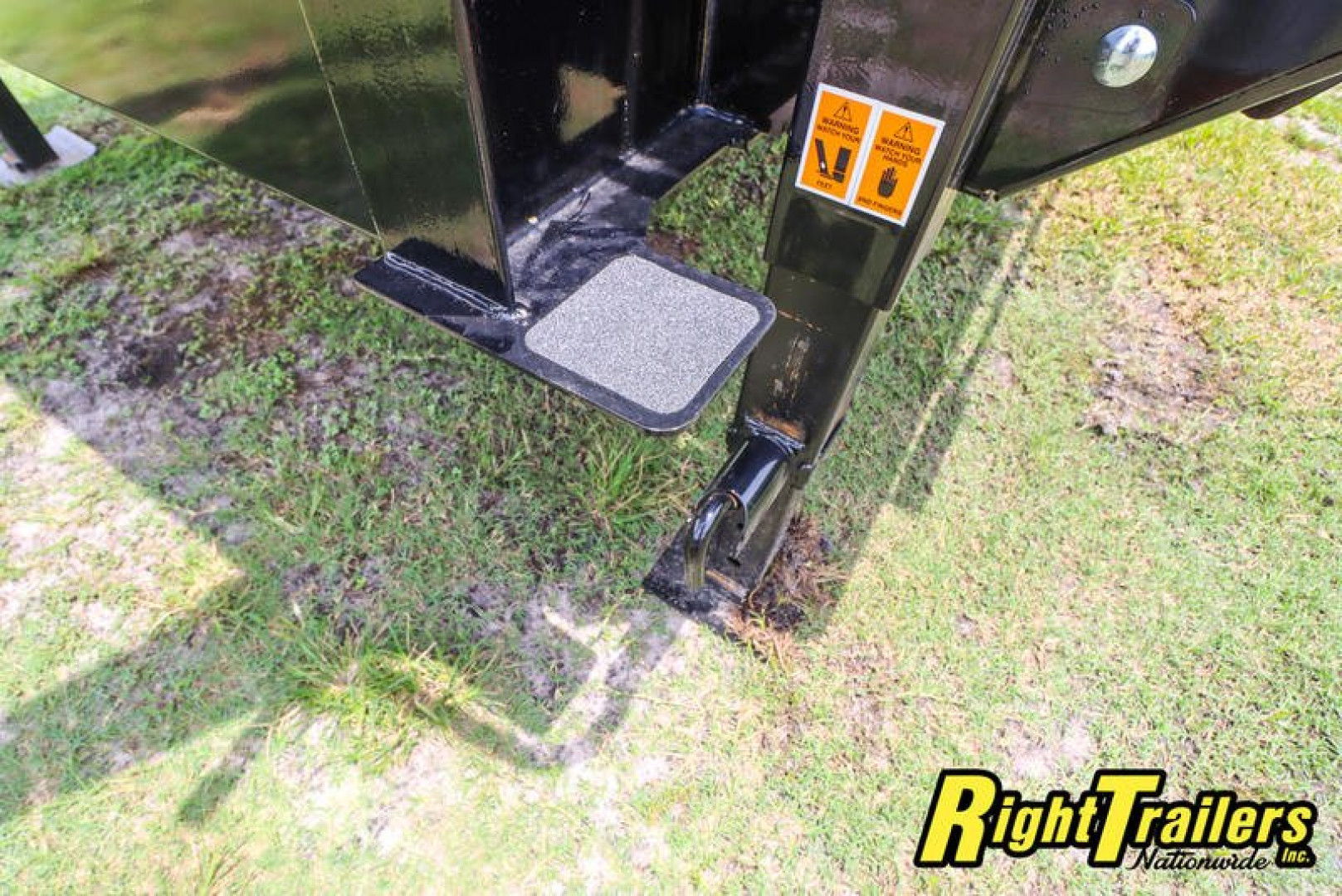 New 2025 8.5X25 BIG TEX EQUIPMENT TRAILER 14GN