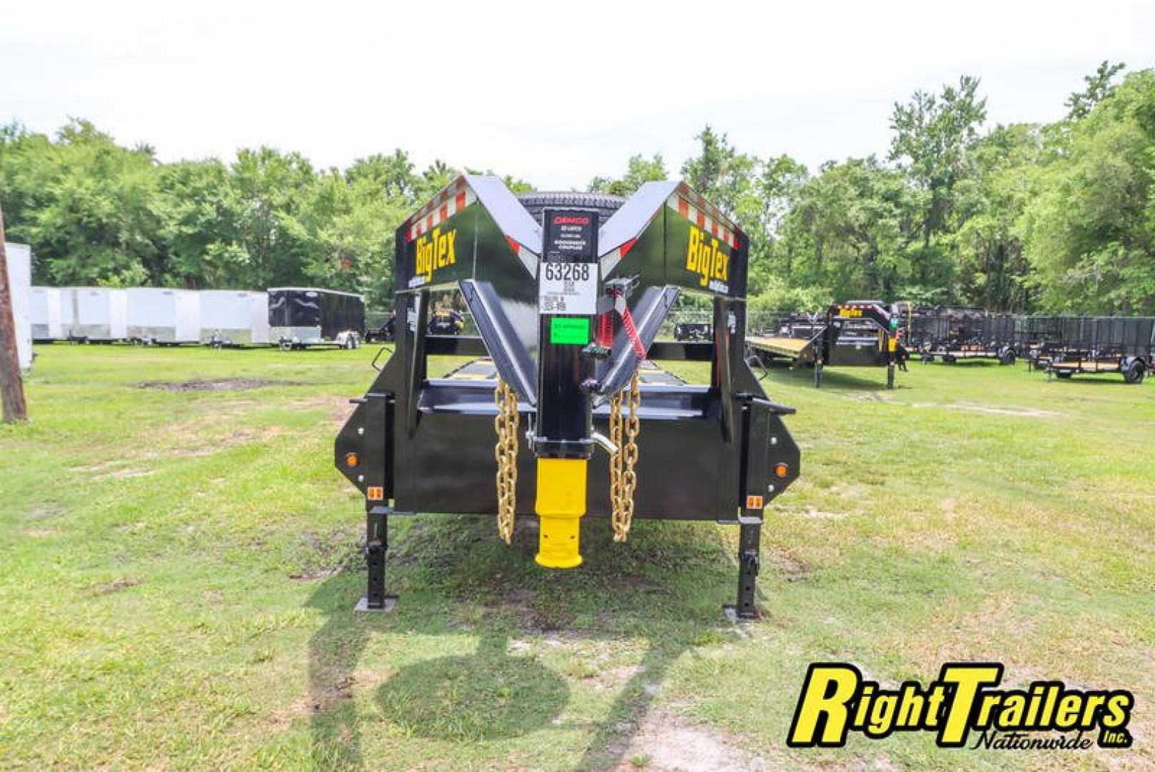 New 2025 8.5X25 BIG TEX EQUIPMENT TRAILER 14GN