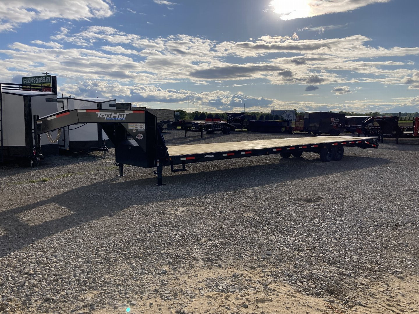 New 2025 Top Hat 35'+5 Gooseneck Deckover