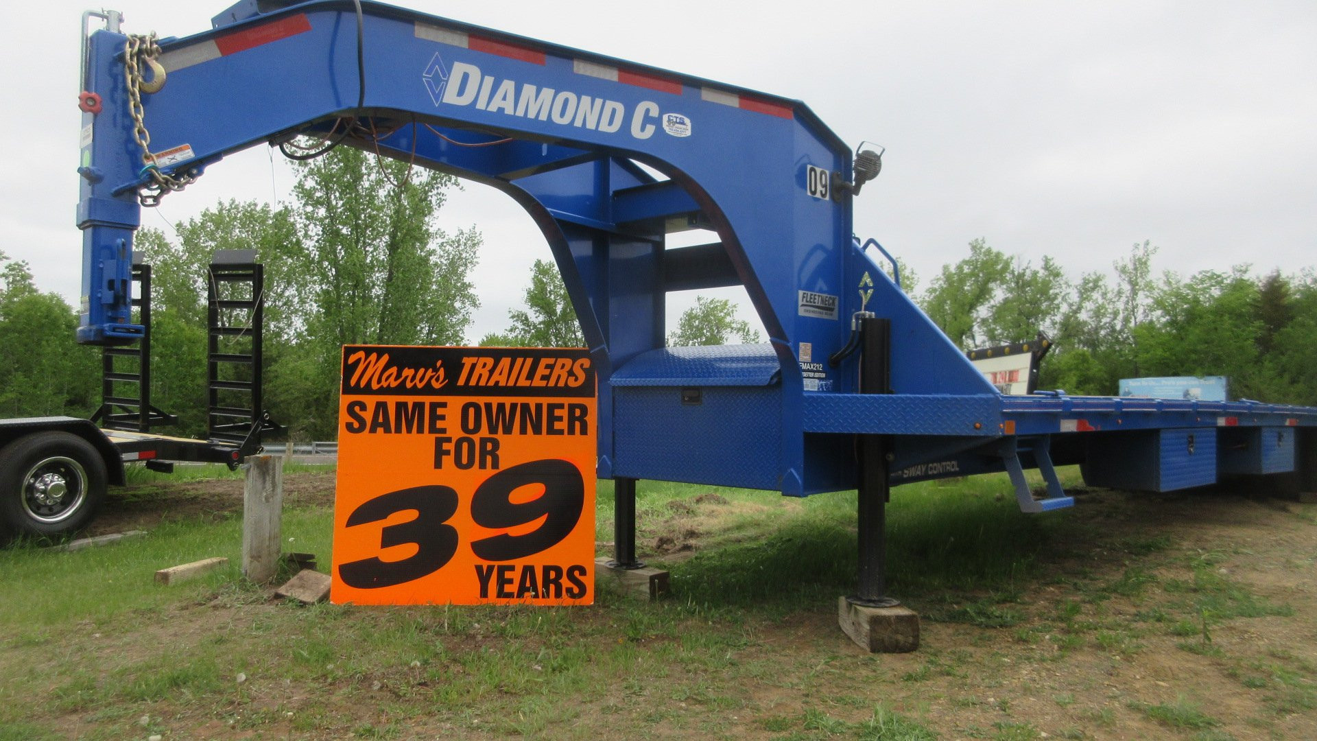 Used 2023 Diamond C Trailers FMAX 212 25K Equipment Trailer
