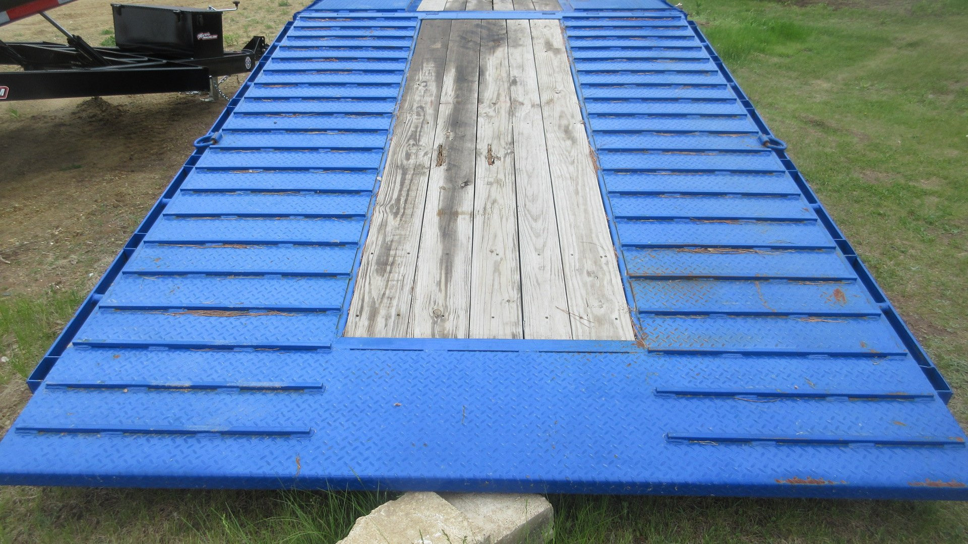 Used 2023 Diamond C Trailers FMAX 212 25K Equipment Trailer